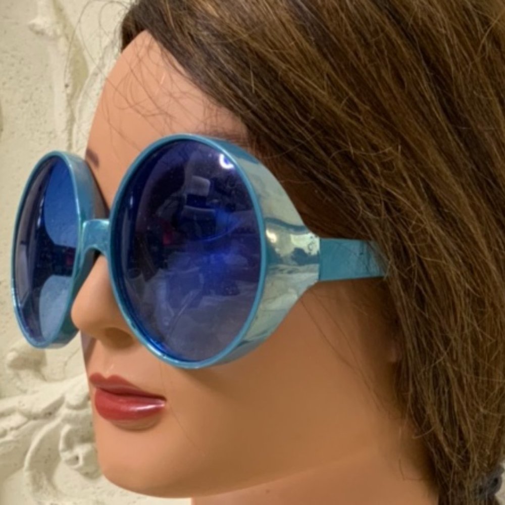 VINTAGE Dr. Peeper’s Big Shades Pearlized Rims